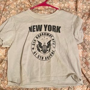 white new york crop tee